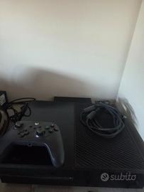 XBOX ONE + GTA5+ CARICATORE PER CARICARE CONTROLLE