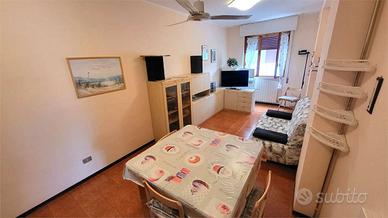 BILOCALE ARREDATO a DUE PASSI DALLA SPIAGGIA