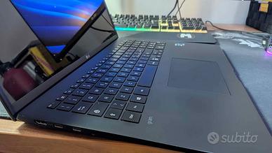 LG Gram 17" - Intel i7, 16GB RAM, 512GB SSD