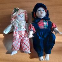 Duo di bamboline in porcellana