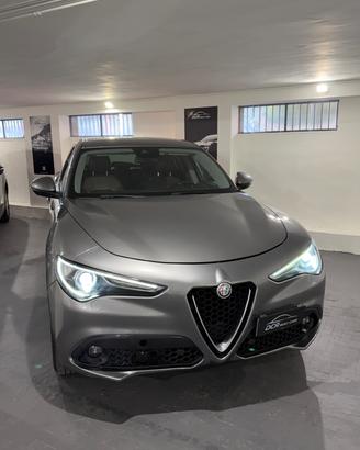 Alfa Romeo Stelvio 2.2 Turbodiesel 210 CV AT8 Q4 E