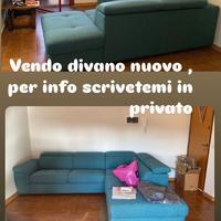 Divano con penisola a sinistra