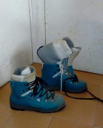 Scarponi da alpinismo Asolo