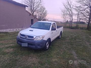Toyota hilux cassone lungo 2500 td
