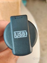 presa usb originale fiat per camper barca ecc.