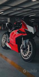 Ducati Panigale v4