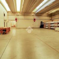 CAPANNONE A OSIO SOTTO