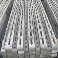 Pali in cemento vibrato