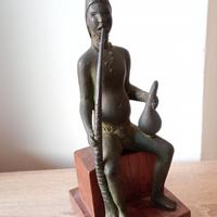 Scultura in bronzo “Capo africano” con pipa