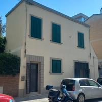 Palazzina indipendente zona esselunga