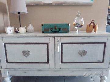 Mobile stile shabby chic