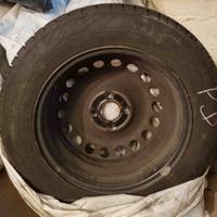  Kit cerchi 15"+pneumatici invernali Renault Clio5