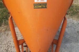 Spandiconcime rotondo usato LT 300