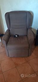 Poltrona relax elettrica reclinabile