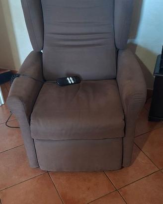 Poltrona relax elettrica reclinabile