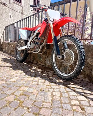 CRF 250r 