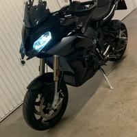 Bmw s1000xr - 2022 triple black