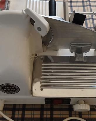 Affettatrice Quick Mill OMRE