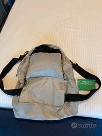 Zainetto + impermeabile Benetton
