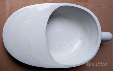 Antica padellina sanitaria in ceramica per bambini