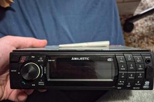 Autoradio Majestic DAB 443 Bluetooth + mascherina