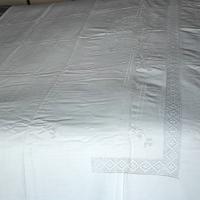 Lenzuolo matrimoniale in lino ricamato