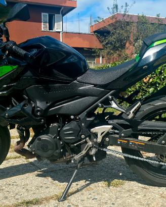 KAWASAKI Z400