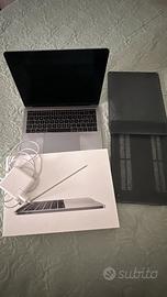 MacBook Pro 13" i5 8GB 256GB SSD