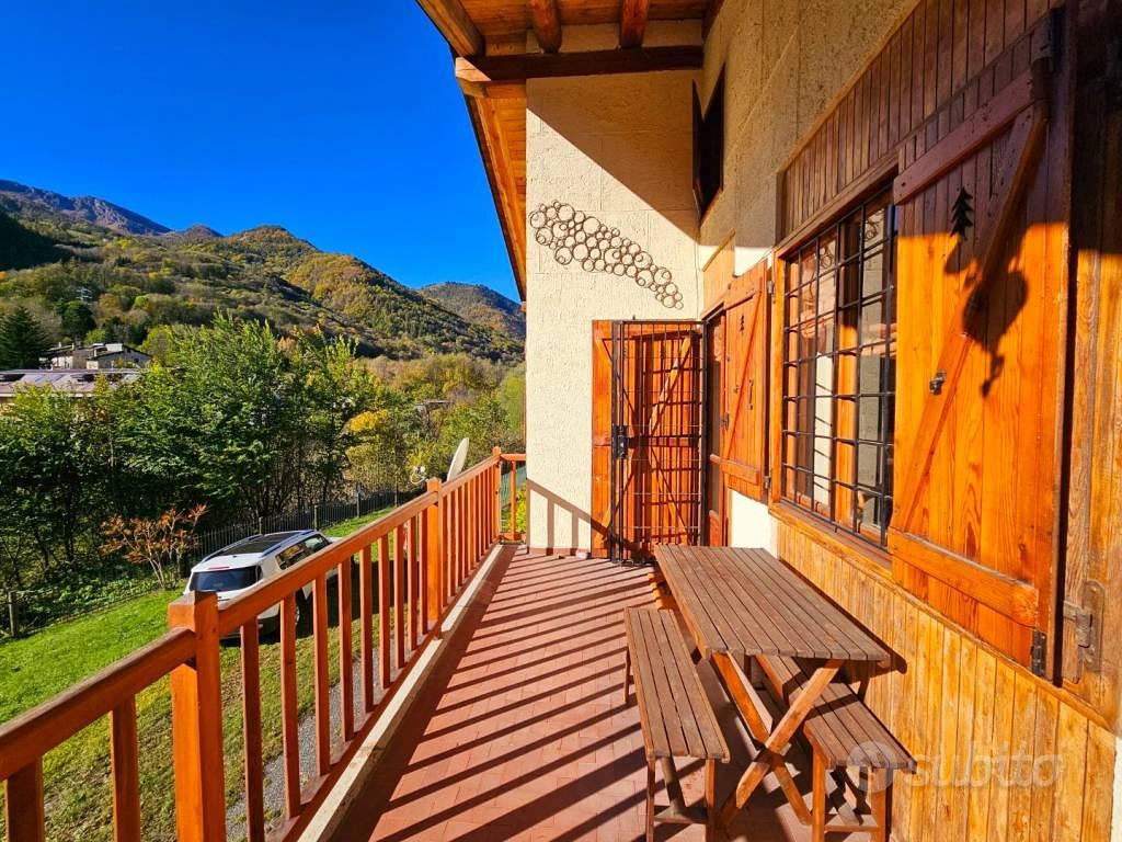 Villa di 130 m² con 5 locali a Sampeyre - Altro