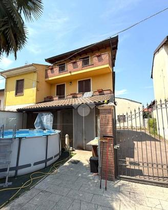 PORZIONE DI BIFAMILIARE A CASSOLNOVO
