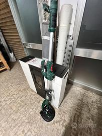 Levigatrice parkside a batteria