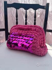 Borsa clutch uncinetto