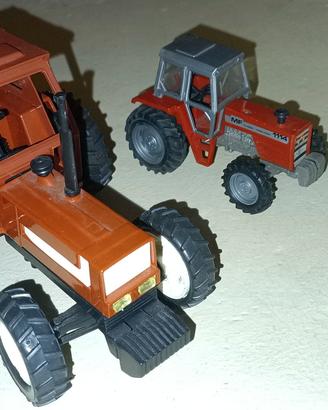 Modellini trattori Fiat e Massey Ferguson
