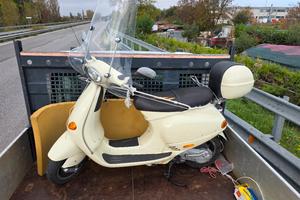 Ricambi originali Vespa ET4 125 anno 1998