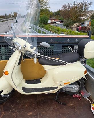 Ricambi originali Vespa ET4 125 anno 1998