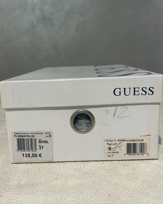 Decollete Guess