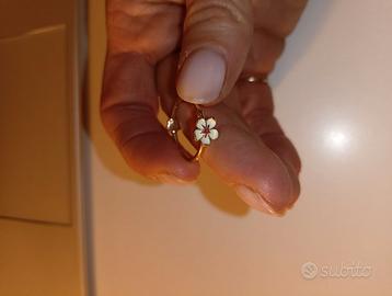 ANELLO DODO FIORE DI CILIEGIO. ORO ROSA SMALTO