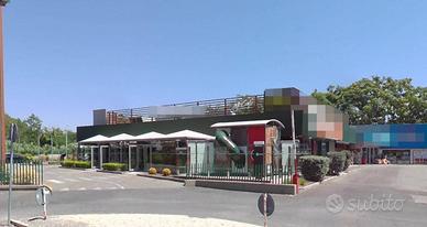 Locale commerciale a Velletri (Roma) - LOTTO 2