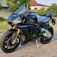 Yamaha R1 M - 2024 in Serie Numerata Carbonio