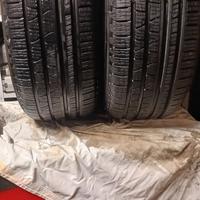 2 gomme Pirelli 4 stagione come nuovo