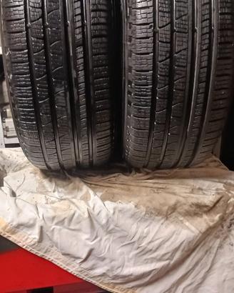 2 gomme Pirelli 4 stagione come nuovo