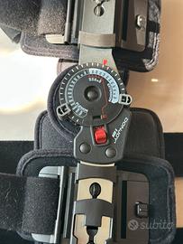 Tutore post operatorio legamento