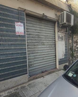 Viale Italia, locale commerciale di 110 mq con