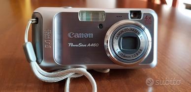 Macchina fotografica con display CANON