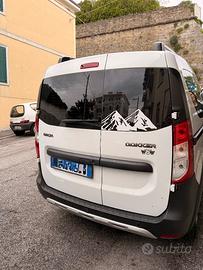 Dacia Dokker stapway