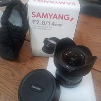 Obiettivo Samyang 14mm f 2.8 grandangolare Canon