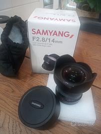 Obiettivo Samyang 14mm f 2.8 grandangolare Canon