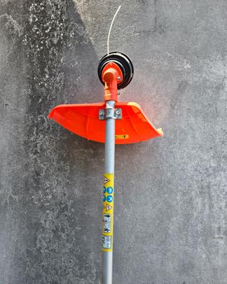 Decespugliatore a scoppio