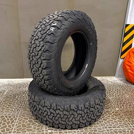 4x BFGoodrich All-Terrain KO2 3MPSF 265/70 R17