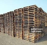 PEDANE / PALLETS IN LEGNO